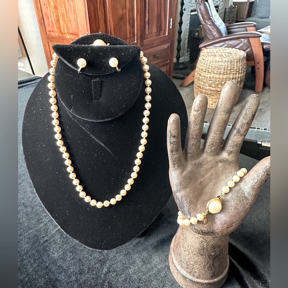 Vintage Monet set of faux pearl necklace, bracelet & clip earrings